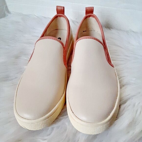 Coach G5310 Women's Loafer Pink Leather Shoes size 9B - Picture 3 of 9